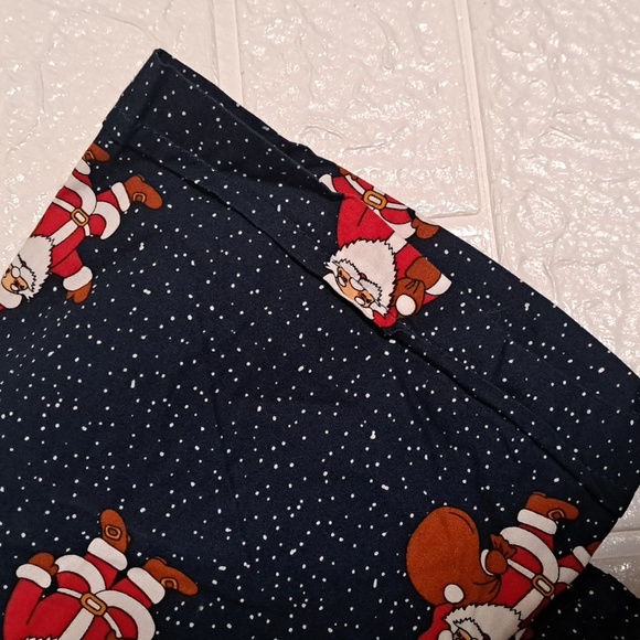 Denim and Flower 100% Cotton Short Sleeve Christmas Button Shirt - Picture 5 of 7